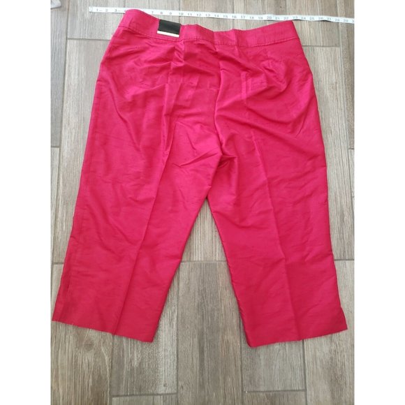 Nwt Lane Bryant 16 Dark Red Polyester/Silk Blend Crop Pants In Size 16 - Picture 2 of 5